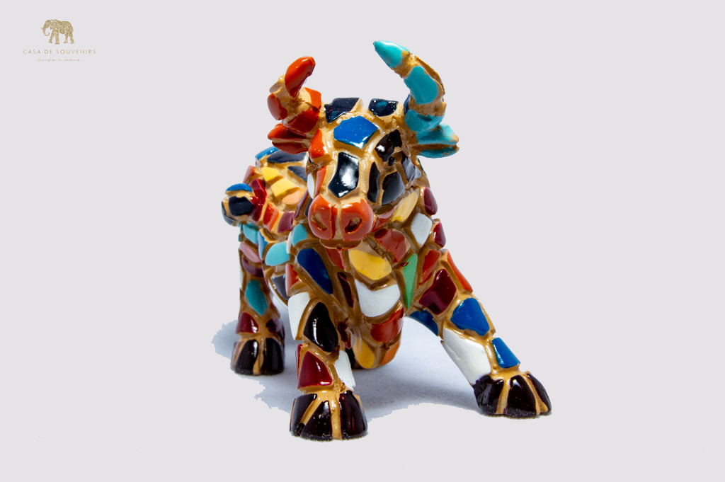 Mosaic Normal Bull statue made with marble dust and with enamel. It's the best collection in Spain.