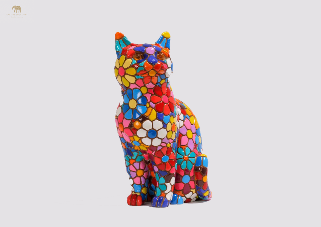 Flower Cat statue made with marble dust and with enamel. It's the best collection in Spain.