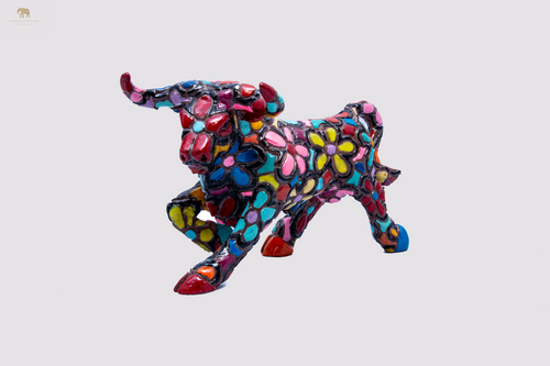Black Flower Bull statue made with marble dust and with enamel. It's the best collection in Spain.