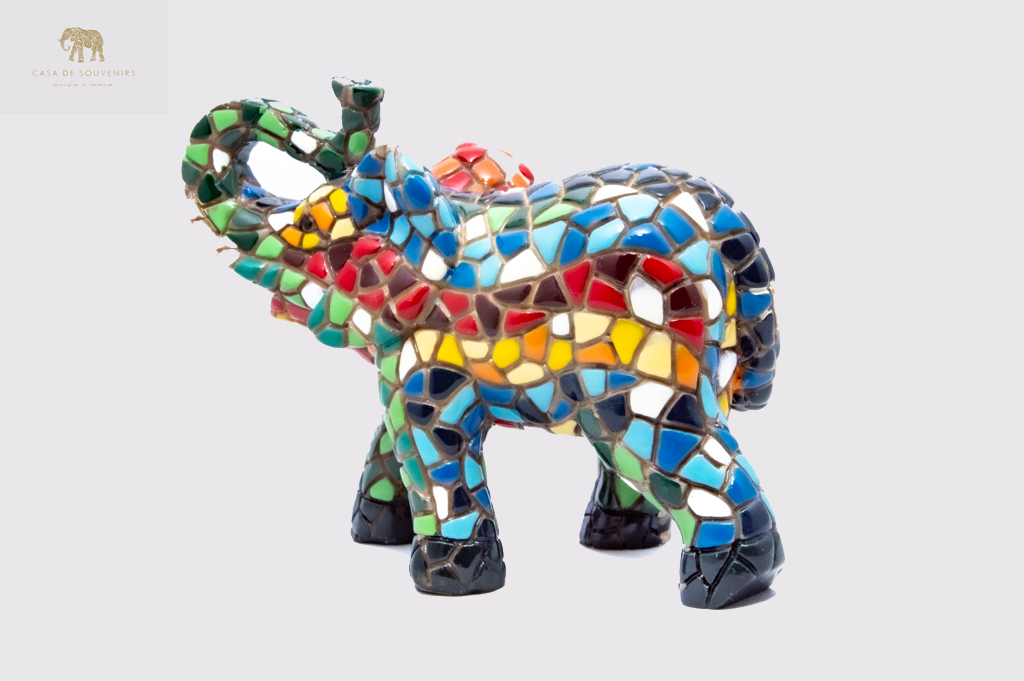 Mosaic Mix Colores Elephant statue made with marble dust and with enamel. It's the best collection in Spain.