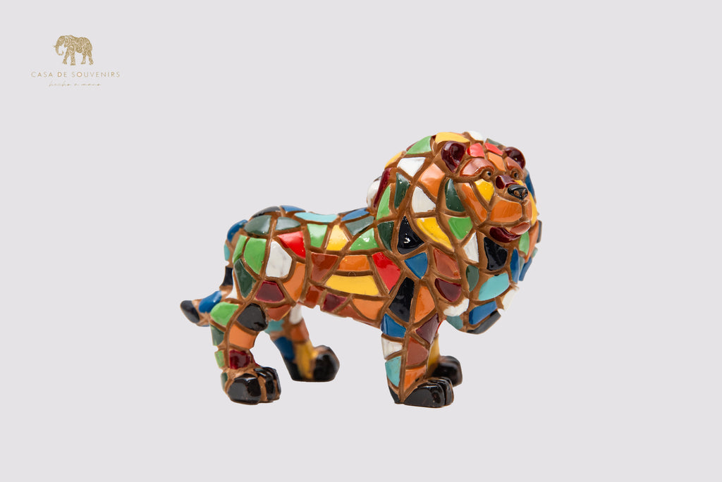Mosaic Mix Colours Lion statue made with marble dust and with enamel. It's the best collection in Spain.
