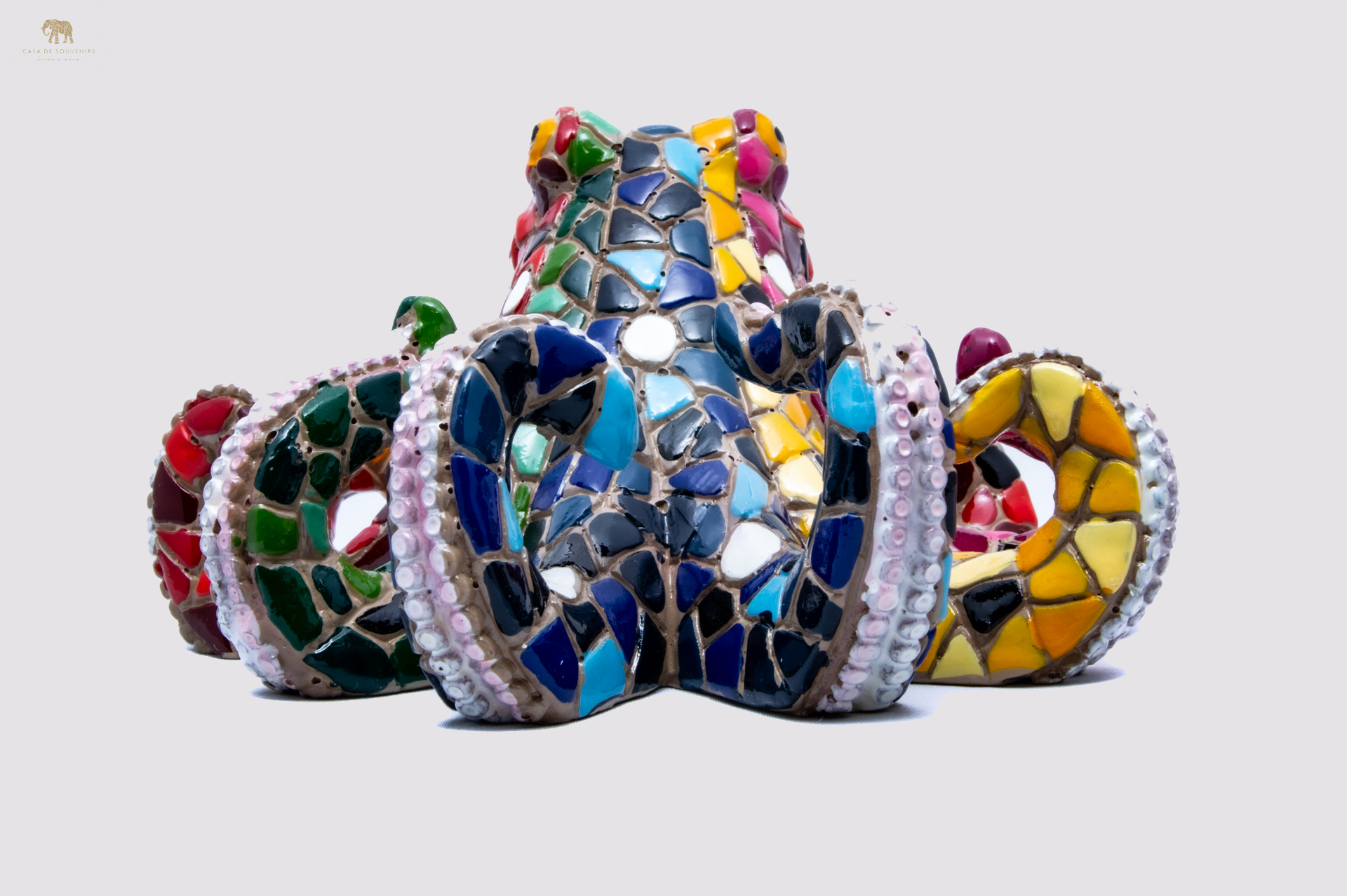 Mix Colores Octopus statue made with marble dust and with enamel. It's the best collection in Spain.