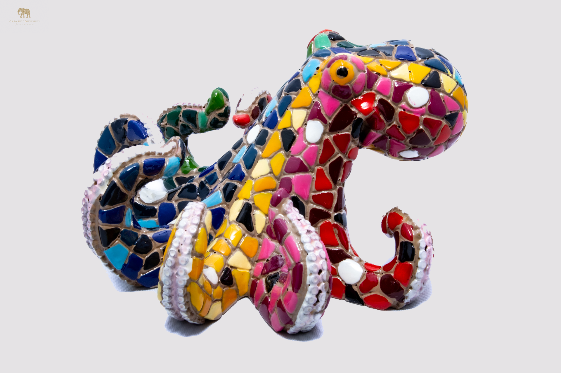 Mix Colores Octopus statue made with marble dust and with enamel. It's the best collection in Spain.