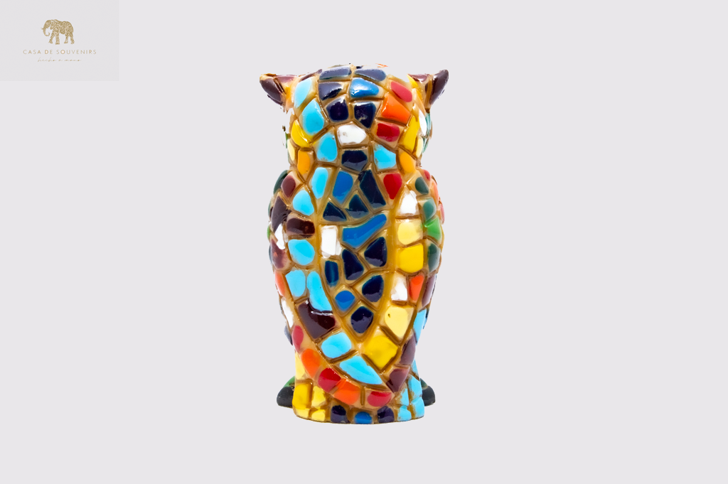 Mix Colores Owl statue made with marble dust and with enamel. It's the best collection in Spain.