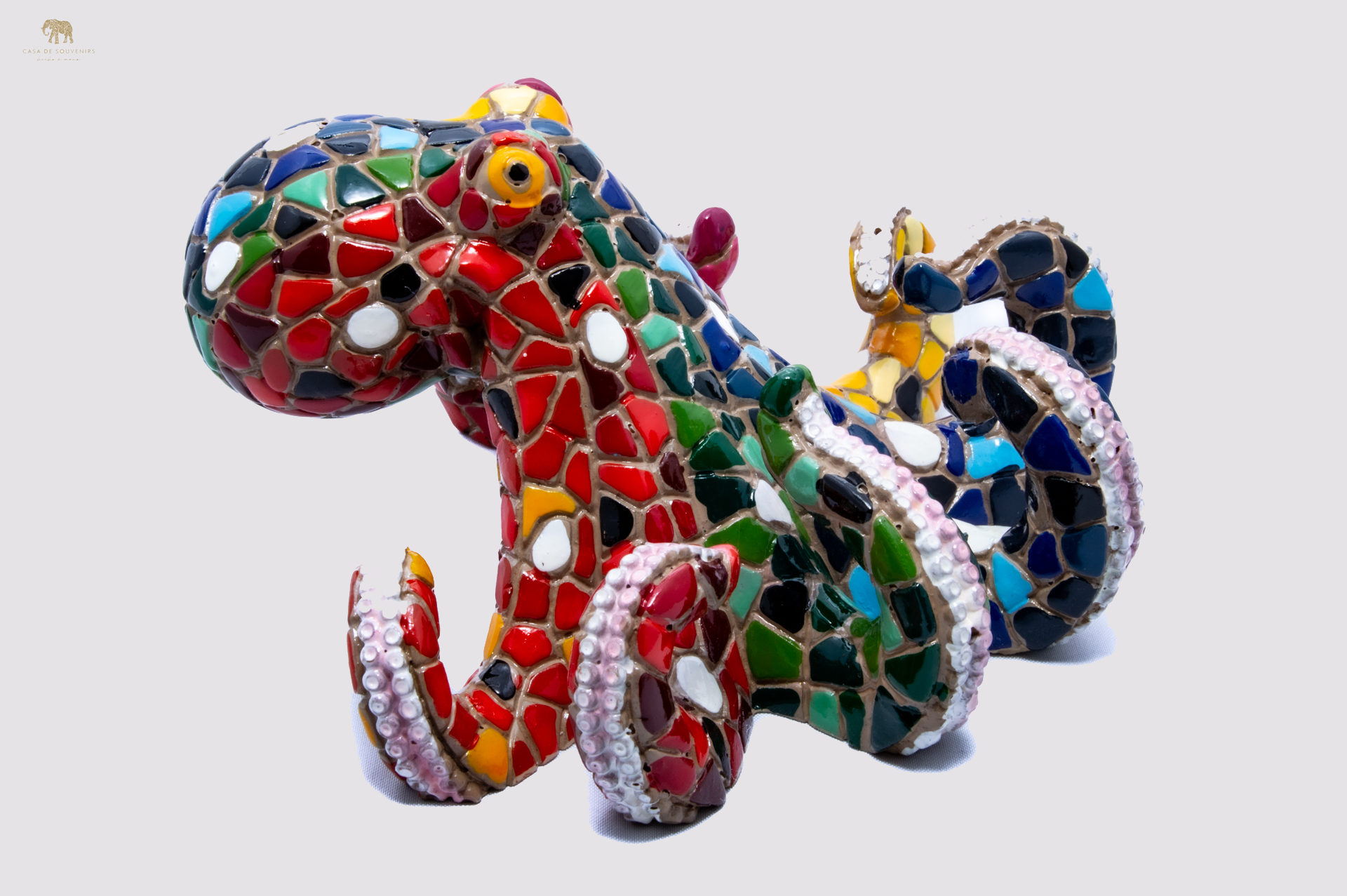 Mix Colores Octopus statue made with marble dust and with enamel. It's the best collection in Spain.