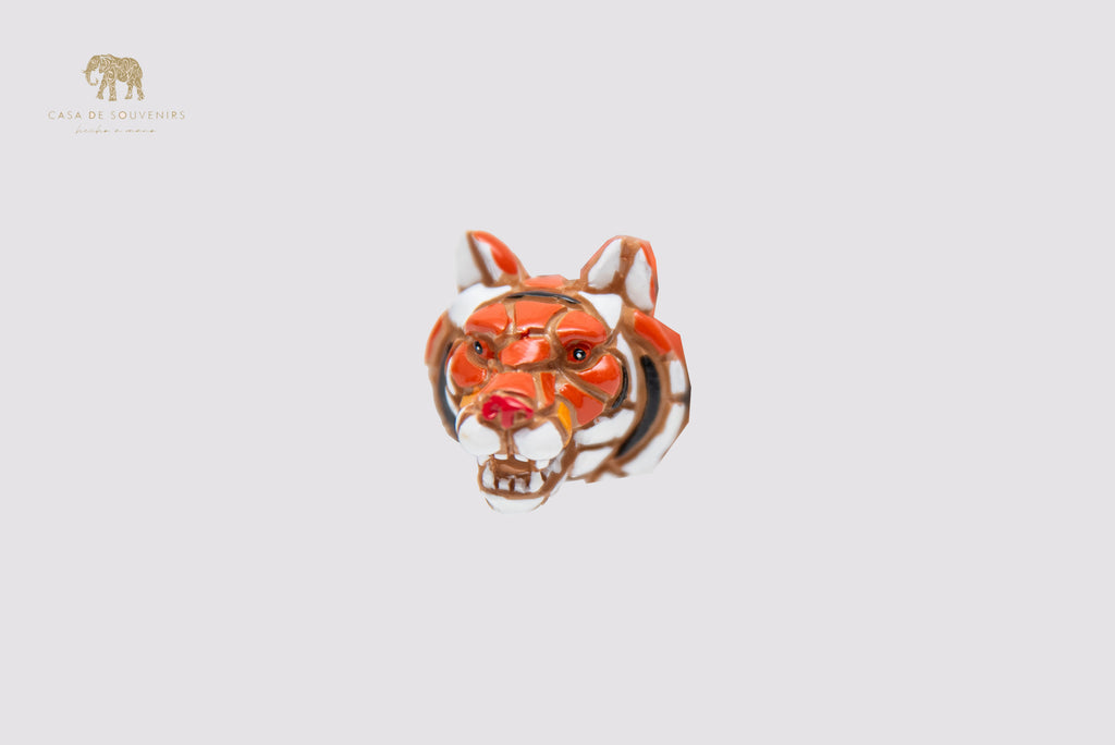 Mix Colours Mosaic Tiger statue made with marble dust and with enamel. It's the best collection in Spain.