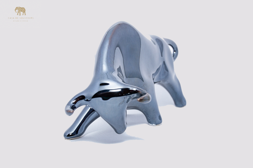 Black Bright Porcelain Bull statue made with porcelain dust and with enamel. It's the best collection in Spain.
