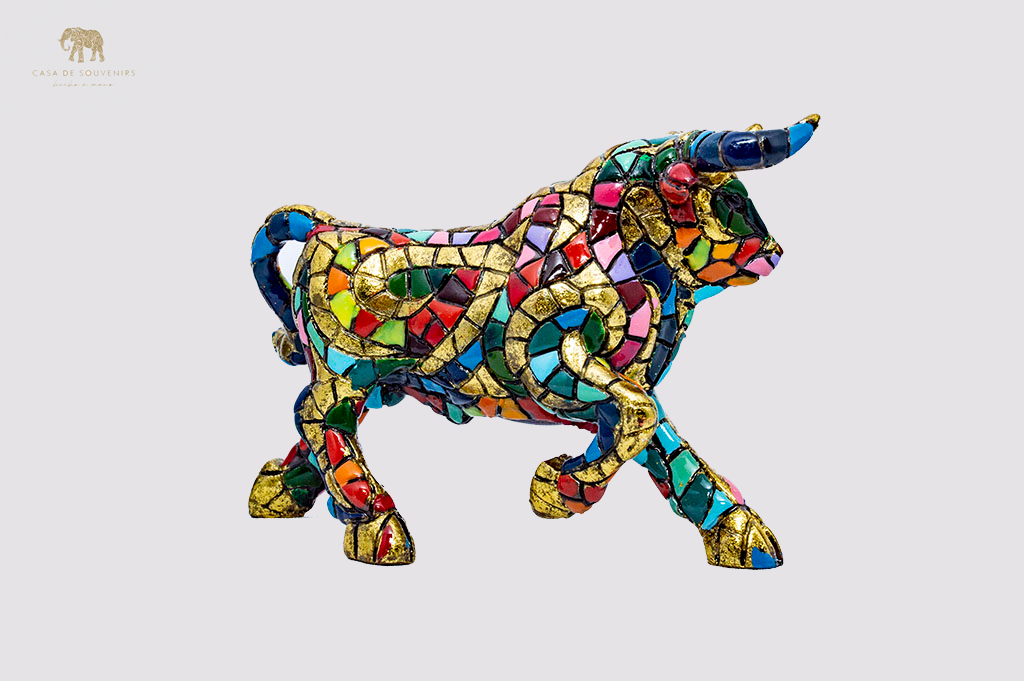 Golden Bull statue made with marble dust and with enamel. It's the best collection in Spain.