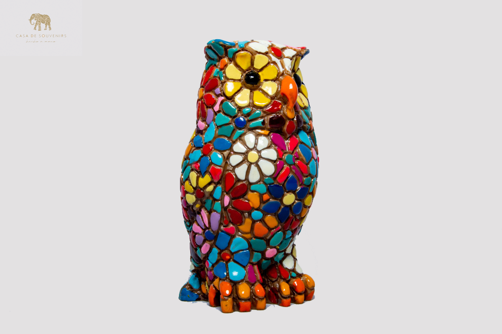 Flower Owl statue made with marble dust and with enamel. It's the best collection in Spain.