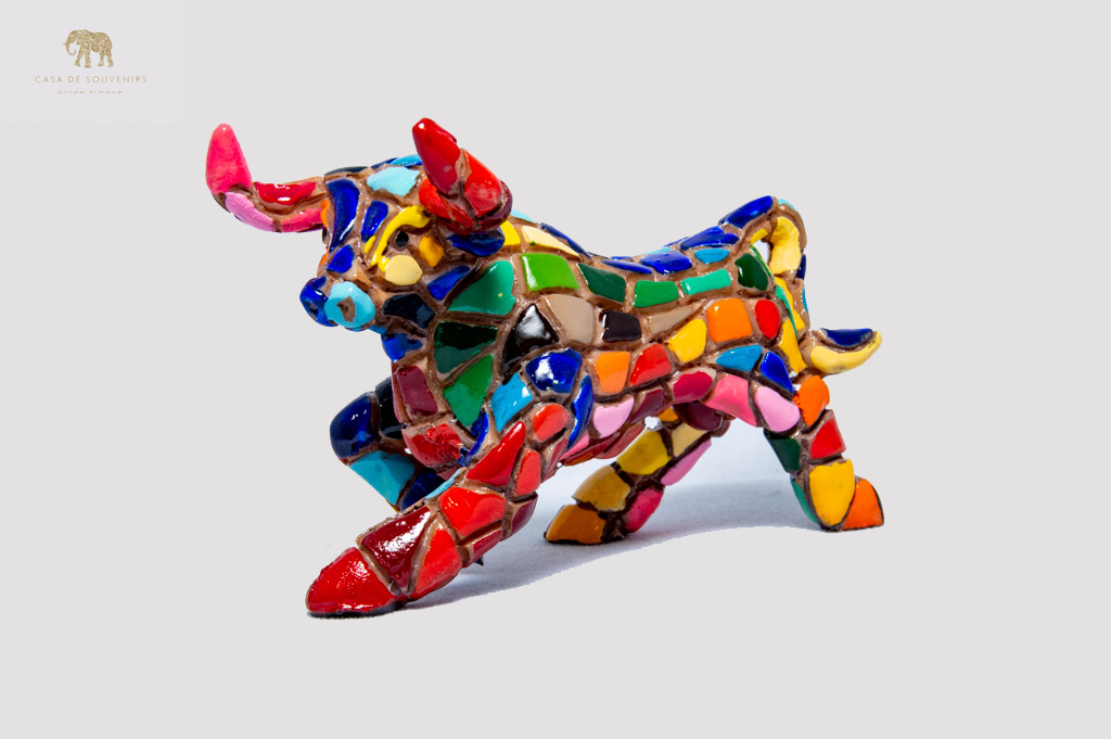Red And Blue Bull , Bull figurine, Bull Statue, Decorative Bull, Figura de toro, Multicolor bull ,Hand Painted