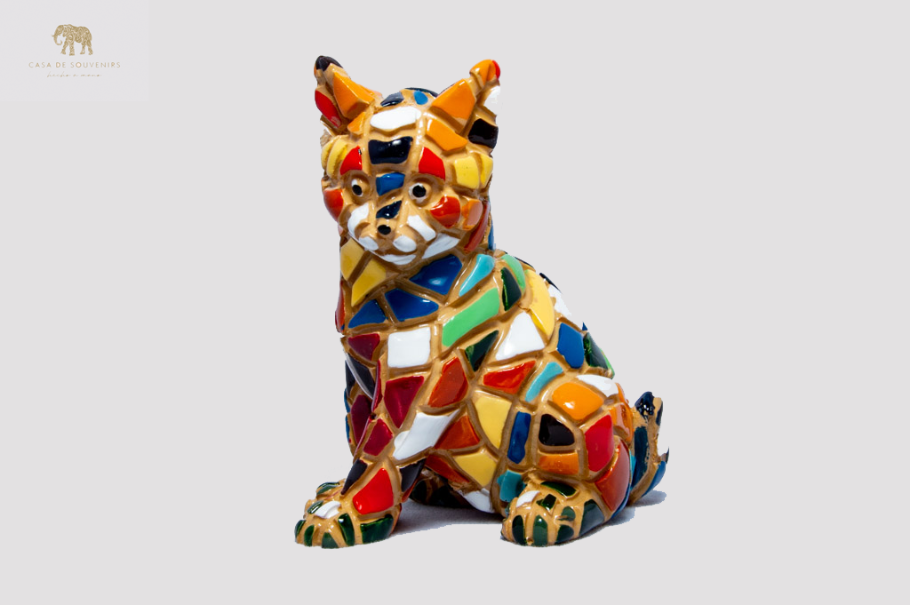 Mosaic Cat statue made with marble dust and with enamel. It's the best collection in Spain.