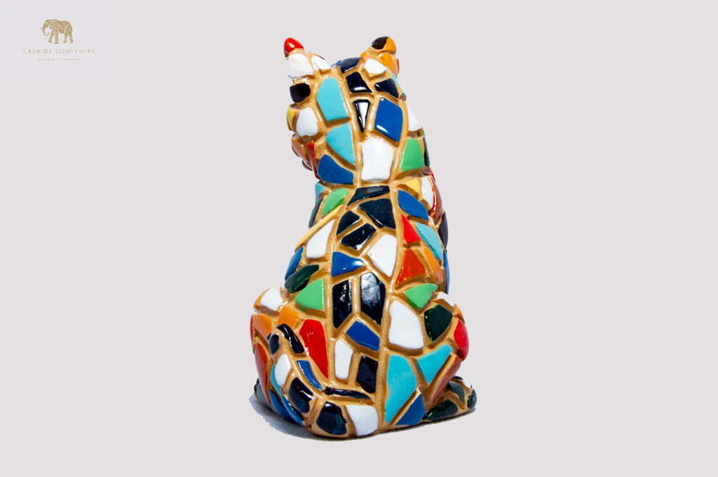 Mosaic Cat statue made with marble dust and with enamel. It's the best collection in Spain.