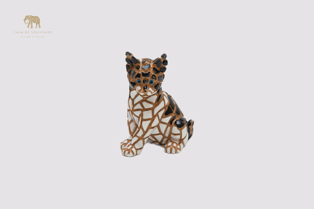 Mosaic Black And White Cat statue made with marble dust and with enamel. It's the best collection in Spain.